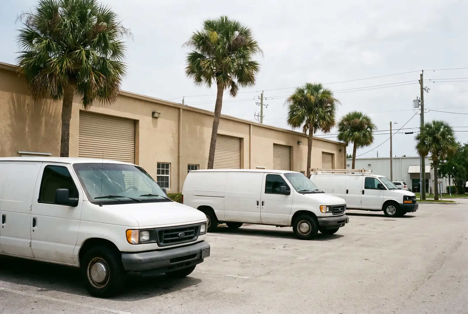 Fleet auto glass for work vans in West Melbourne